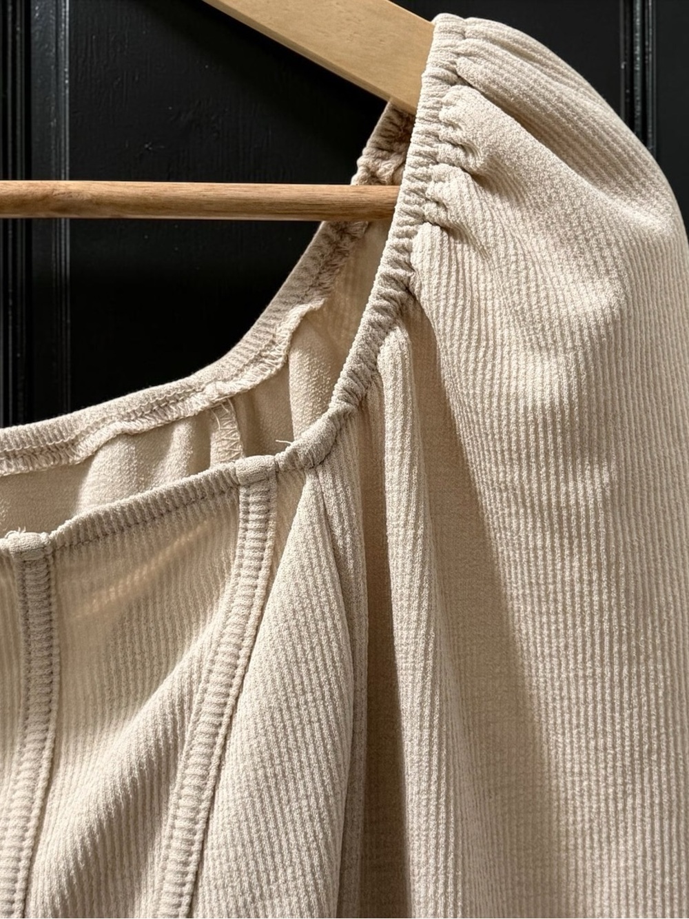 SHEIN Women’s Square Neck Long Sleeve Cropped Top - Cream! XS! - Picture 4 of 5